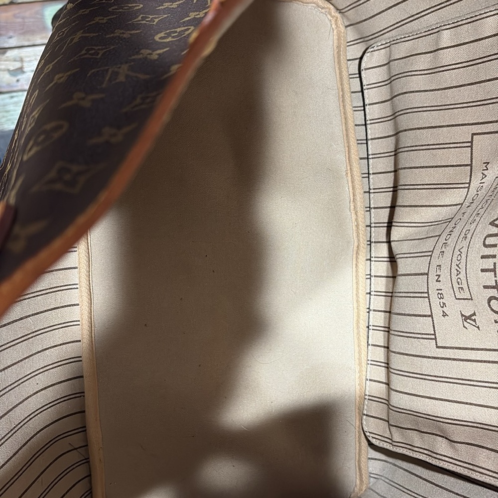 Louis Vuitton Neverfull Gm - Picture 3 of 12